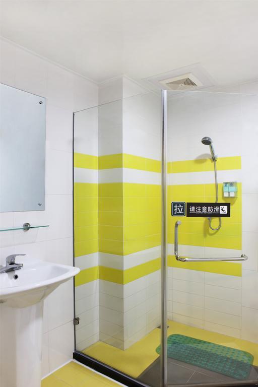 7Days Inn Qingdao Wusi Square Middle Xianggang Road Zimmer foto