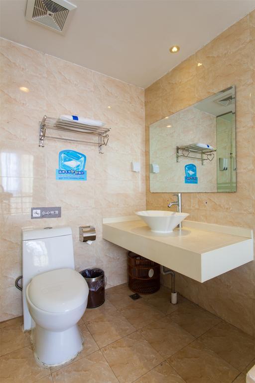 7Days Inn Qingdao Wusi Square Middle Xianggang Road Exterior foto